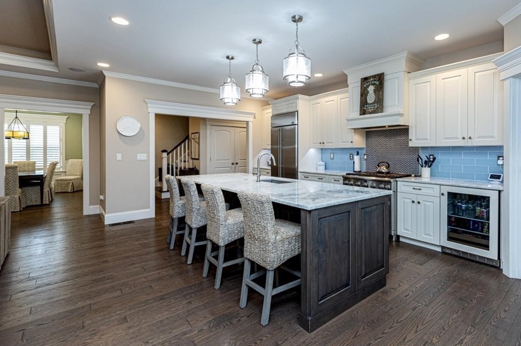 27 Bedford St, Burlington MA 01803-3725 exterior