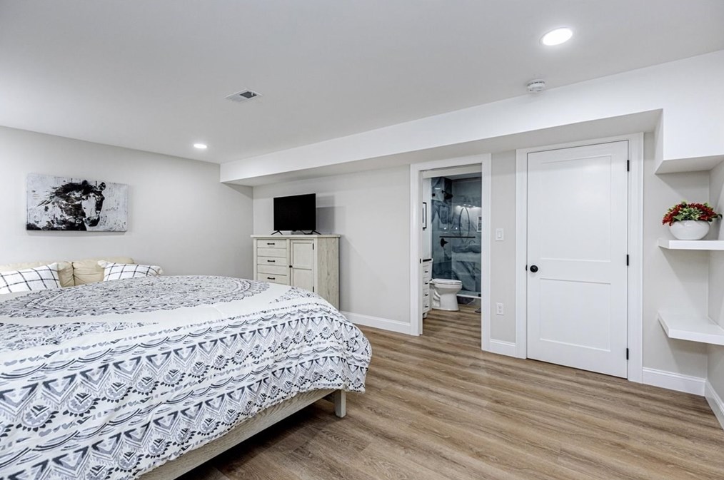 31 Newbridge Ave, Burlington MA  01803-4362 exterior