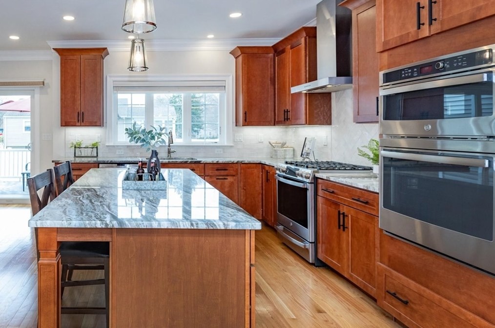 31 Newbridge Ave, Burlington MA  01803-4362 exterior