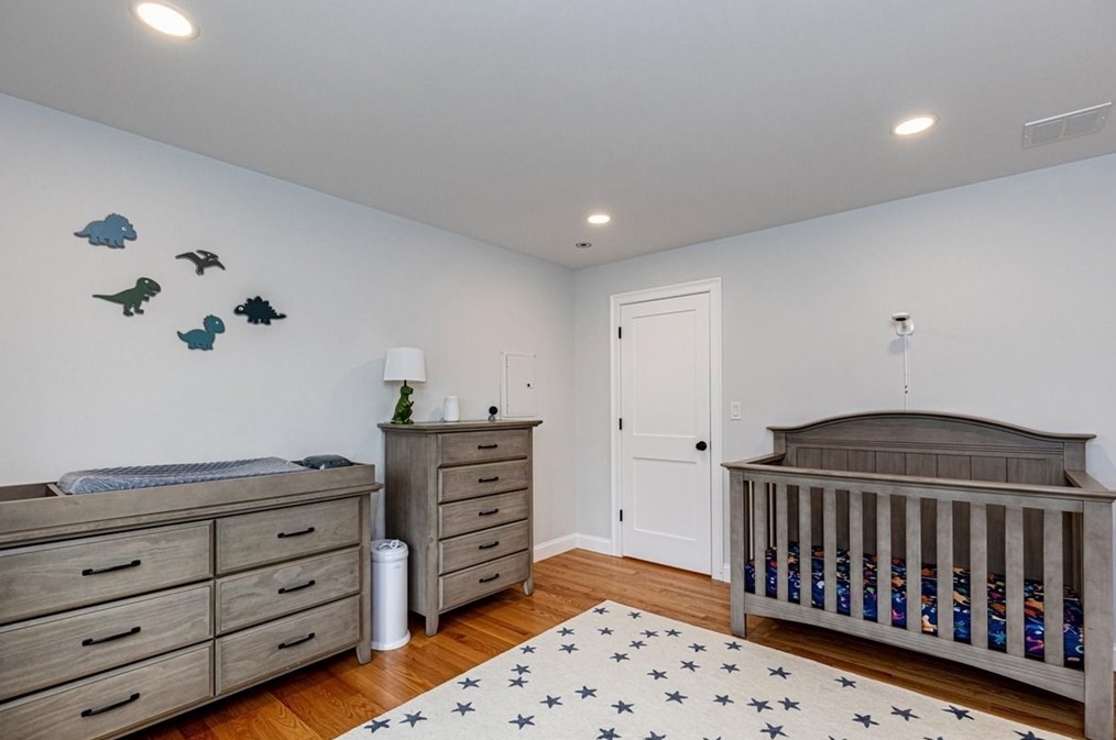 31 Newbridge Ave, Burlington MA  01803-4362 exterior