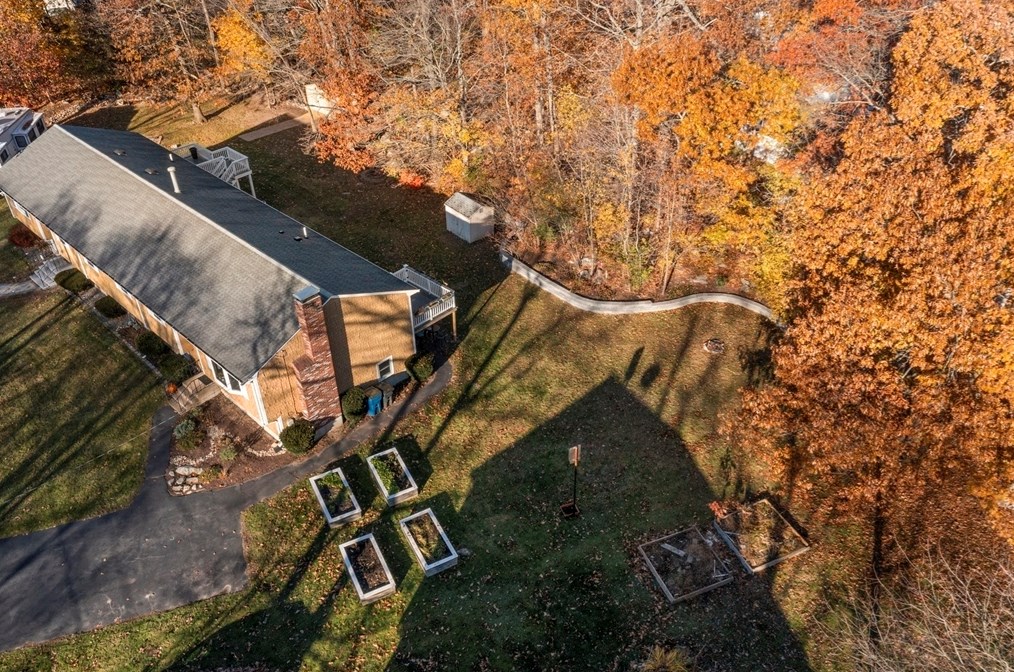 75 Emily Jeffers Rd, Randolph MA  02368-2831 exterior