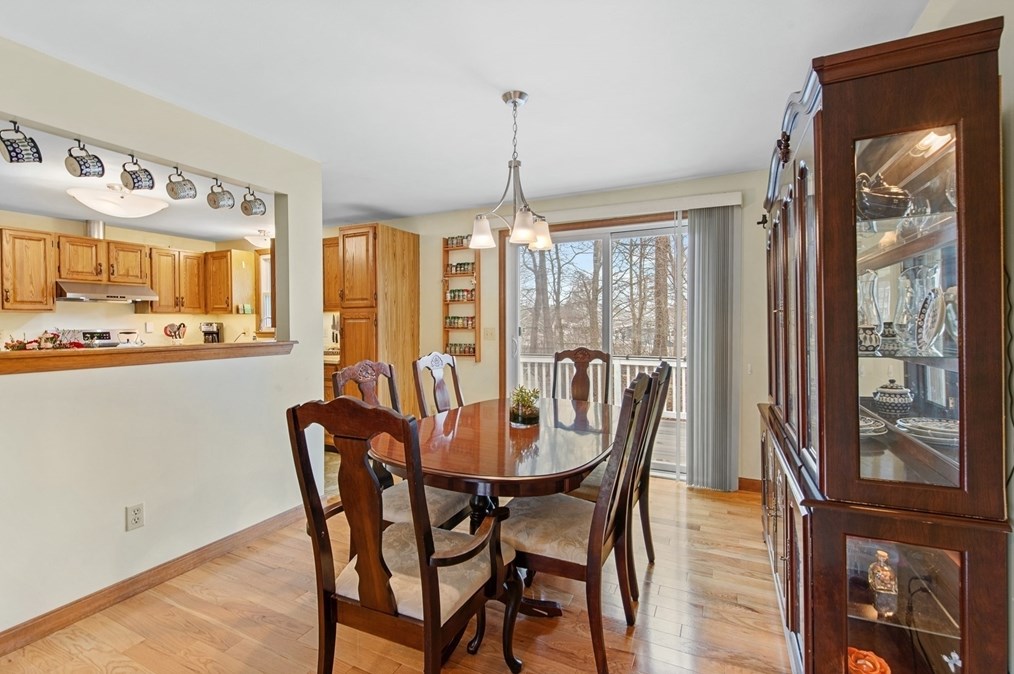 75 Emily Jeffers Rd, Randolph MA  02368-2831 exterior