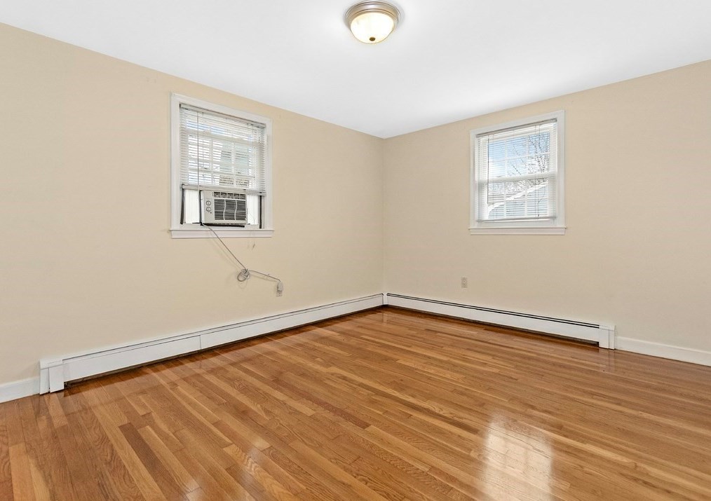 109 Milton St, Waltham MA  02453-1608 exterior