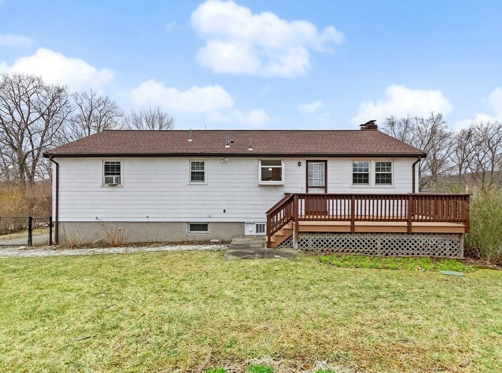 109 Milton St, Waltham MA  02453-1608 exterior