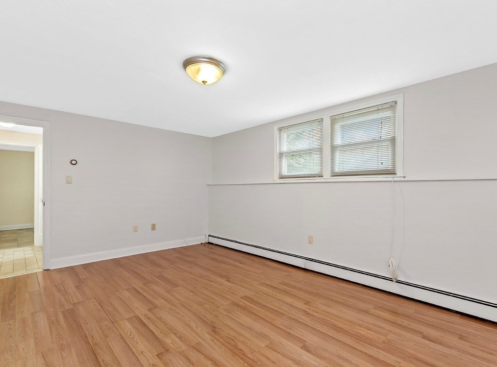 109 Milton St, Waltham MA  02453-1608 exterior