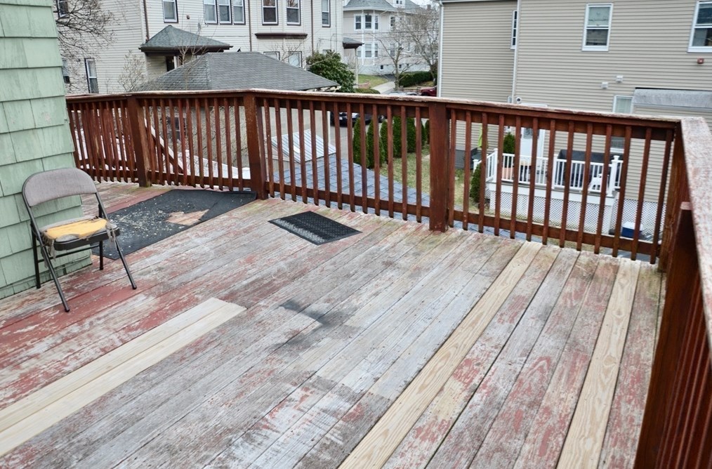 25 Acorn St, Malden MA 02148-7624 exterior