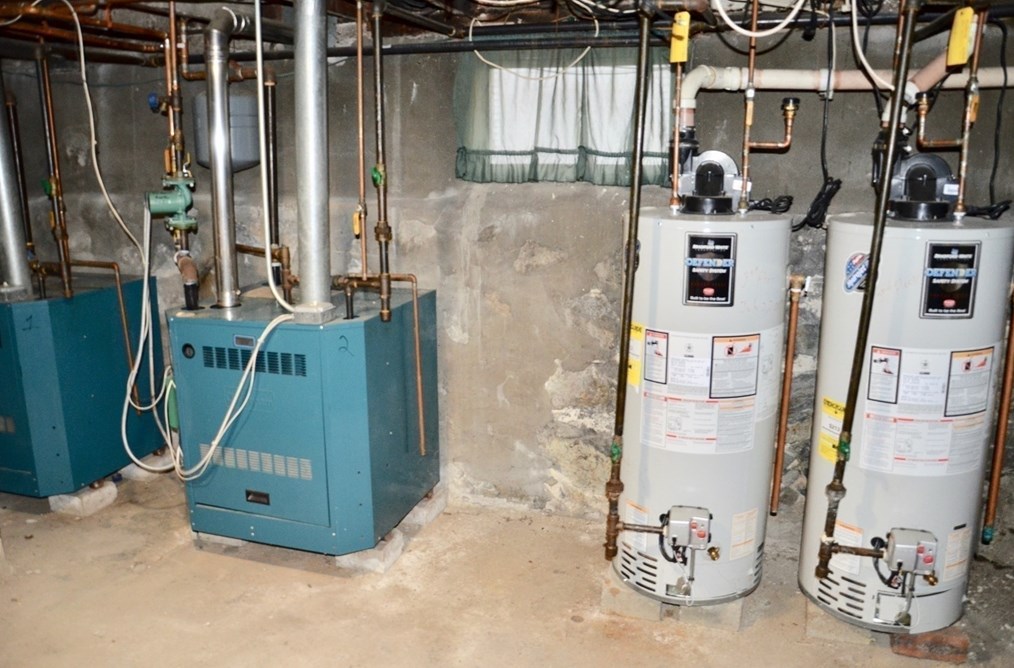 25 Acorn St, Malden MA 02148-7624 exterior