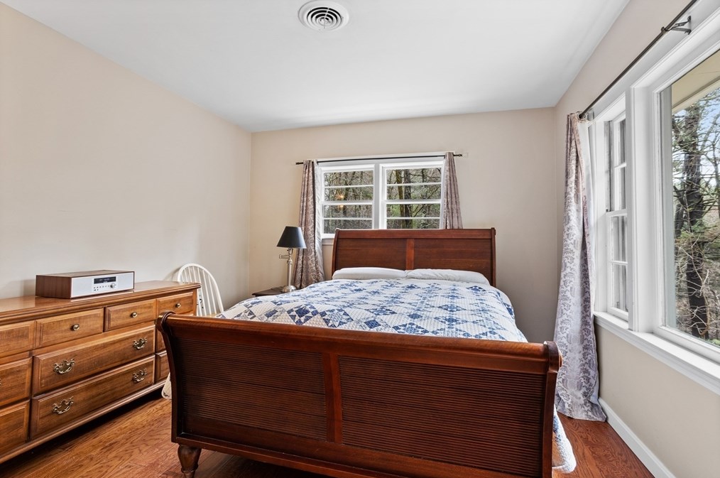 481 Cross St, Carlisle MA  01741-1593 exterior