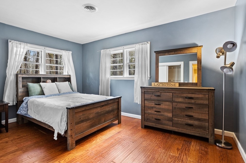 481 Cross St, Carlisle MA  01741-1593 exterior