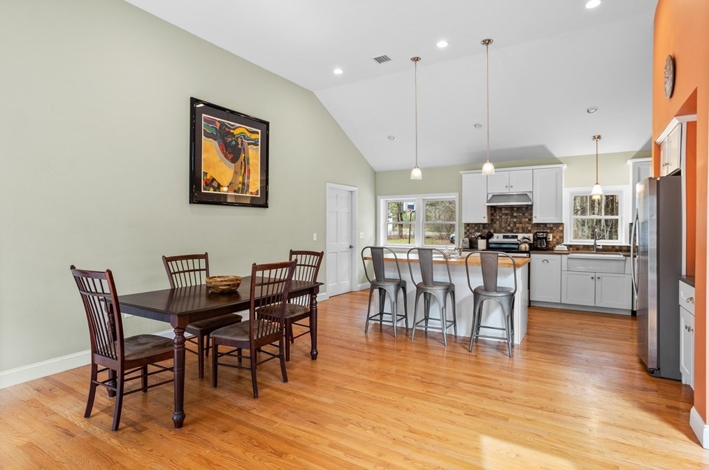 481 Cross St, Carlisle MA  01741-1593 exterior