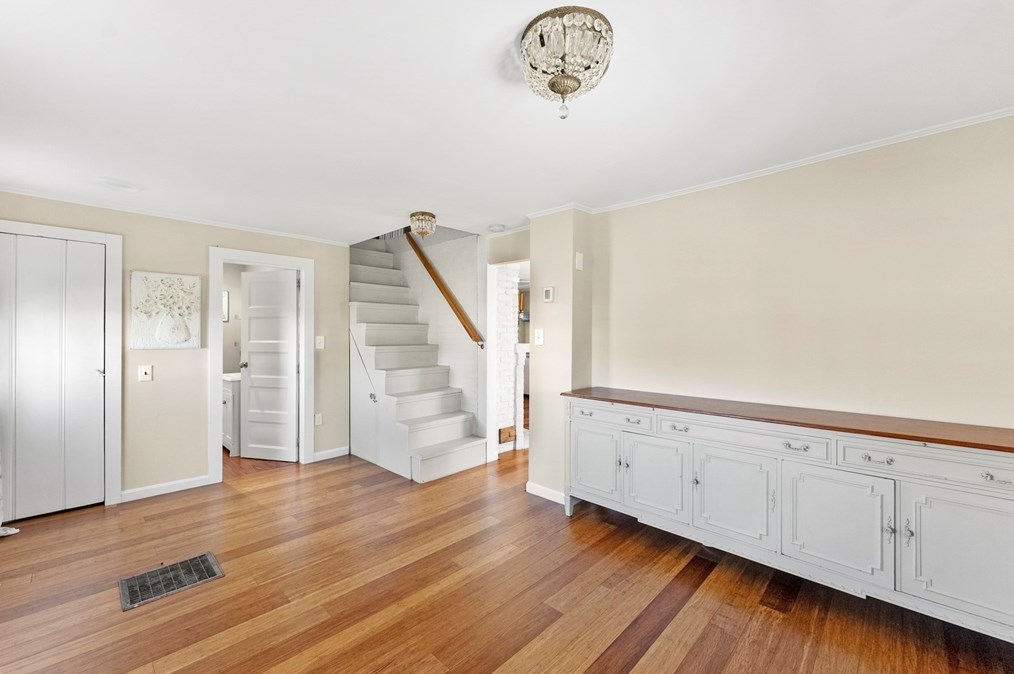 2 Bay Dr, Bourne MA  02532-3408 exterior