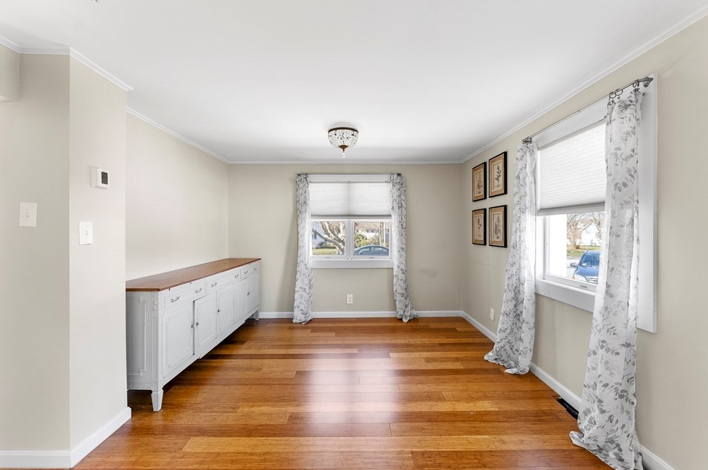 2 Bay Dr, Bourne MA  02532-3408 exterior