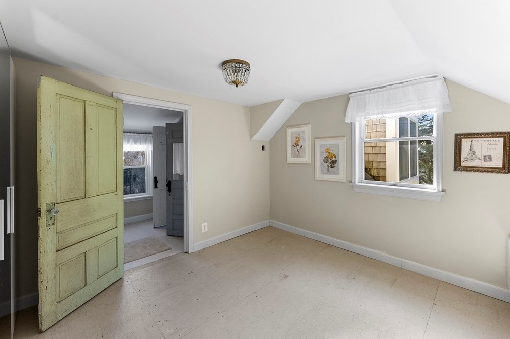 2 Bay Dr, Bourne MA  02532-3408 exterior