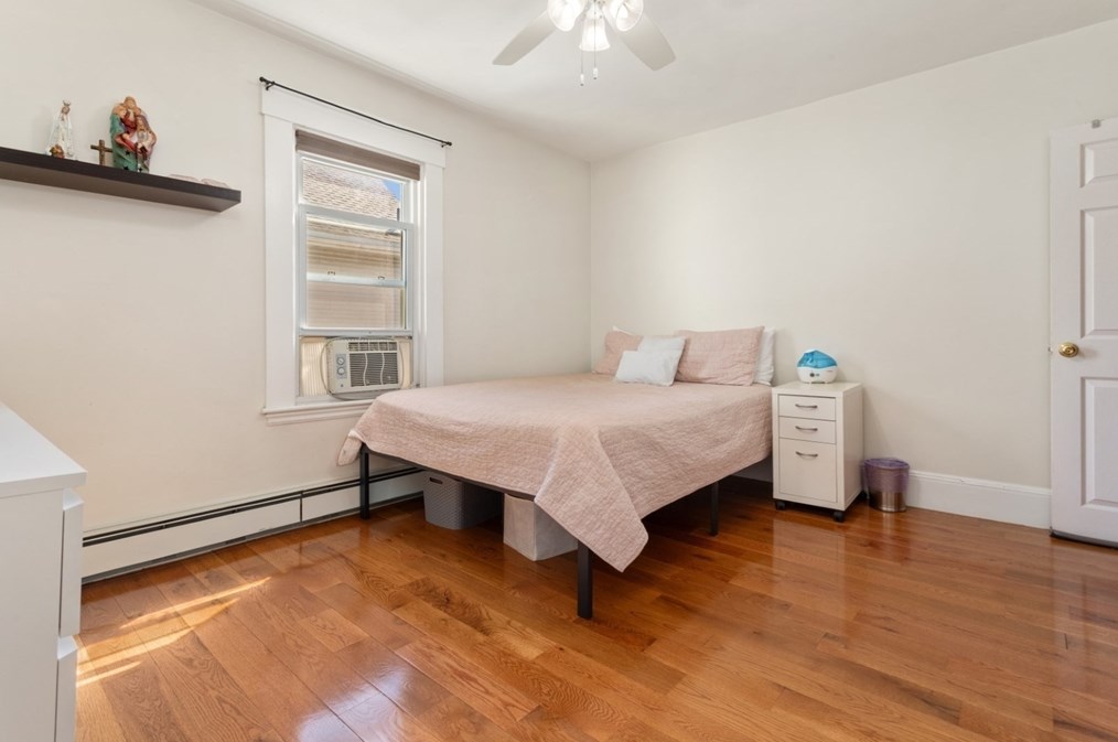 137 Pearl St, Somerville MA 02145-3117 exterior