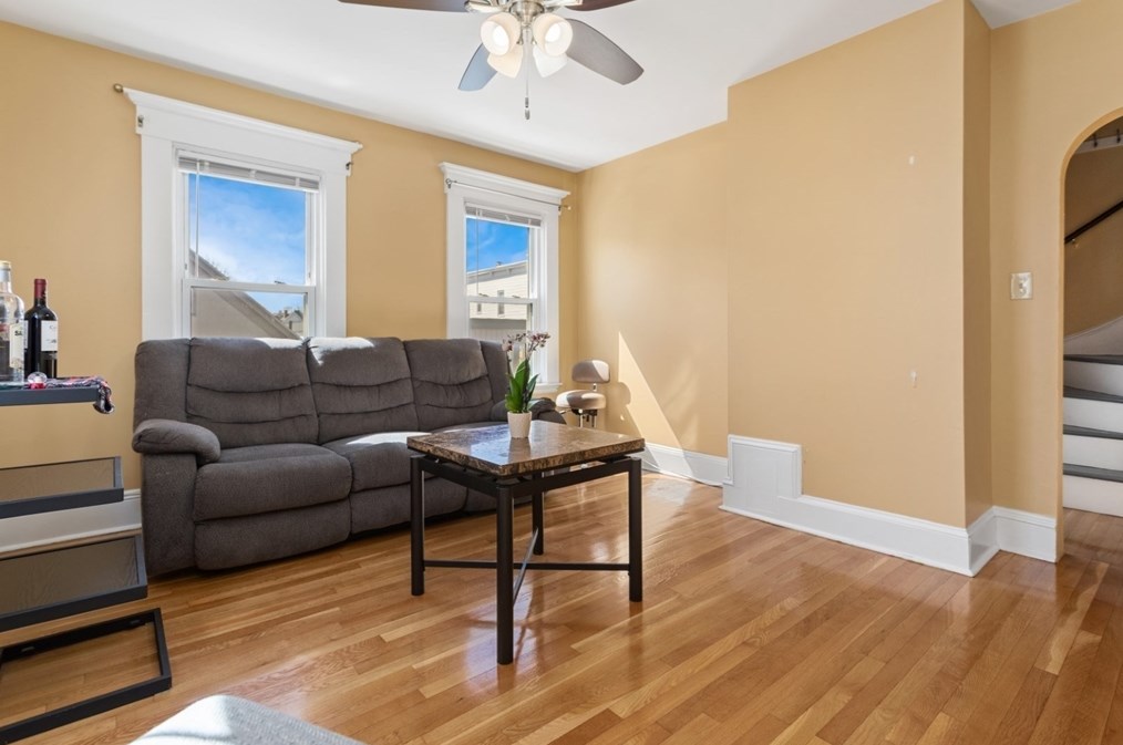 137 Pearl St, Somerville MA 02145-3117 exterior