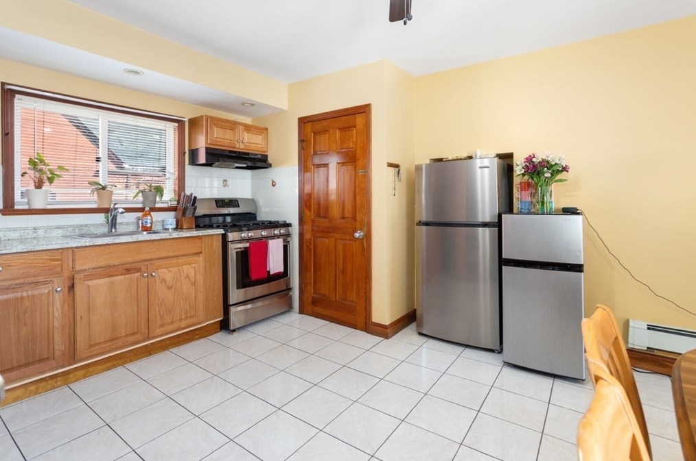 137 Pearl St, Somerville MA 02145-3117 exterior