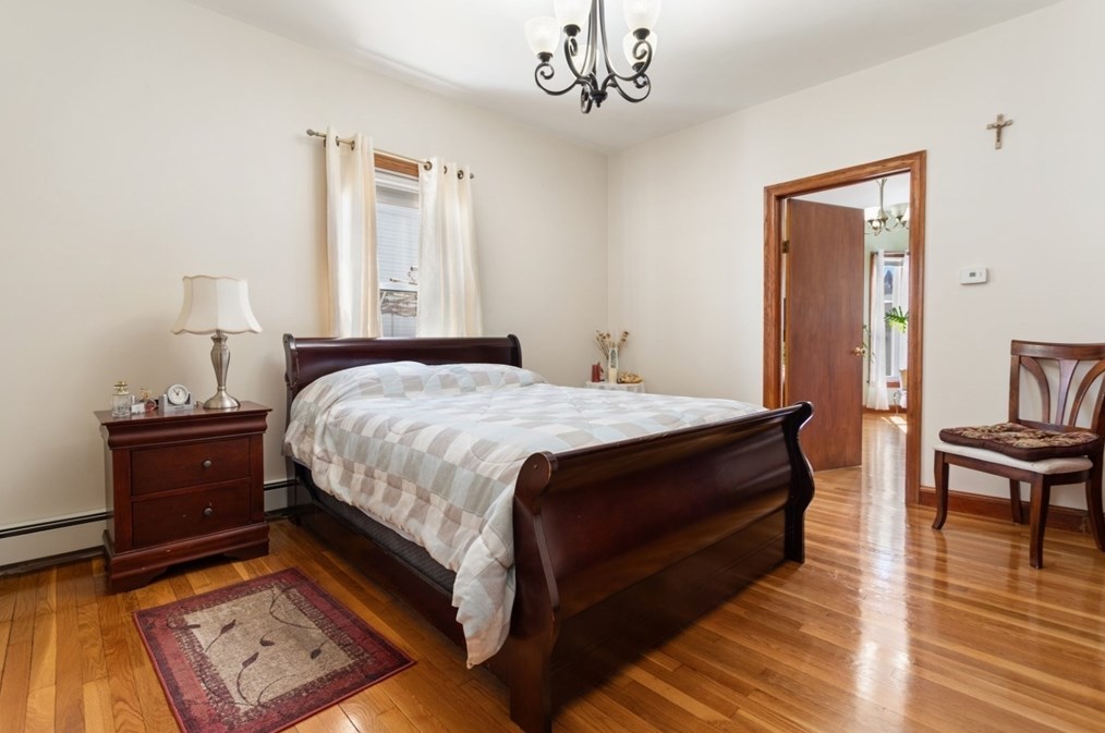 137 Pearl St, Somerville MA 02145-3117 exterior