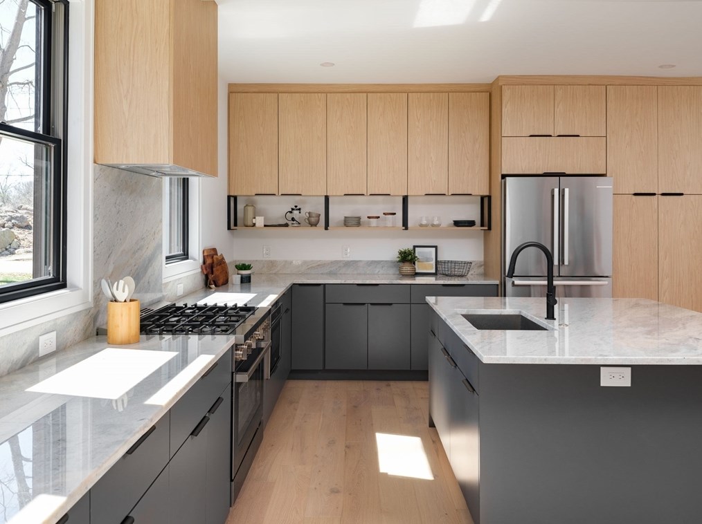 123 Nokomis Rd, Hingham MA  02043-1135 exterior