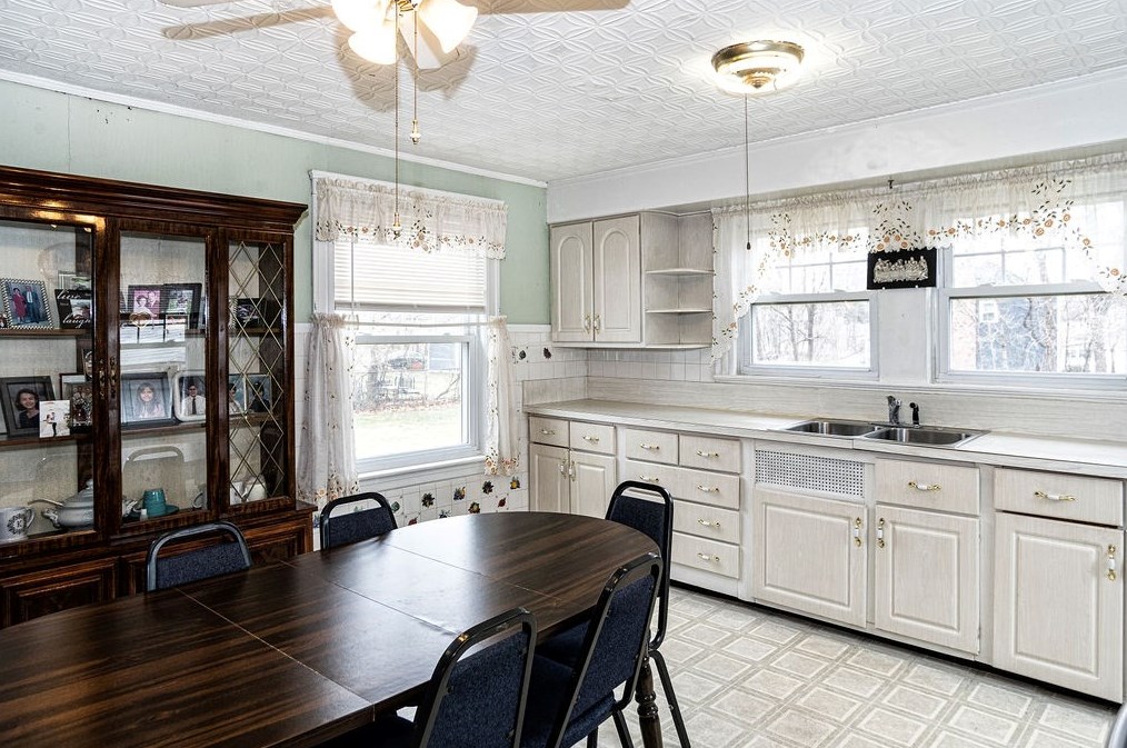 25 Jordan St, Haverhill MA 01830-6520 exterior