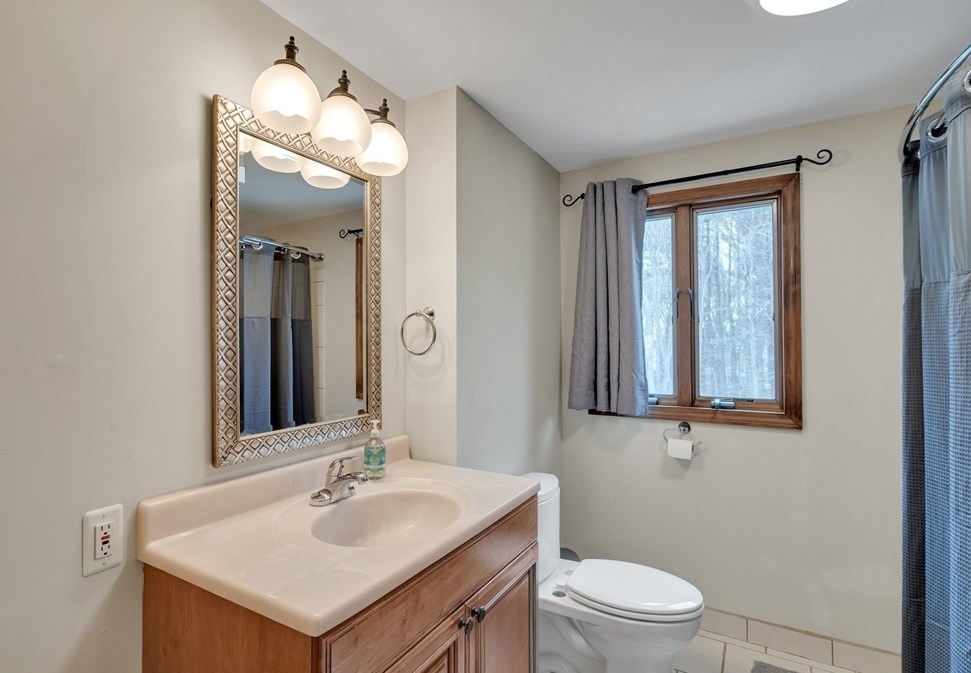 6 Karl Dr, Billerica MA  01862-1249 exterior