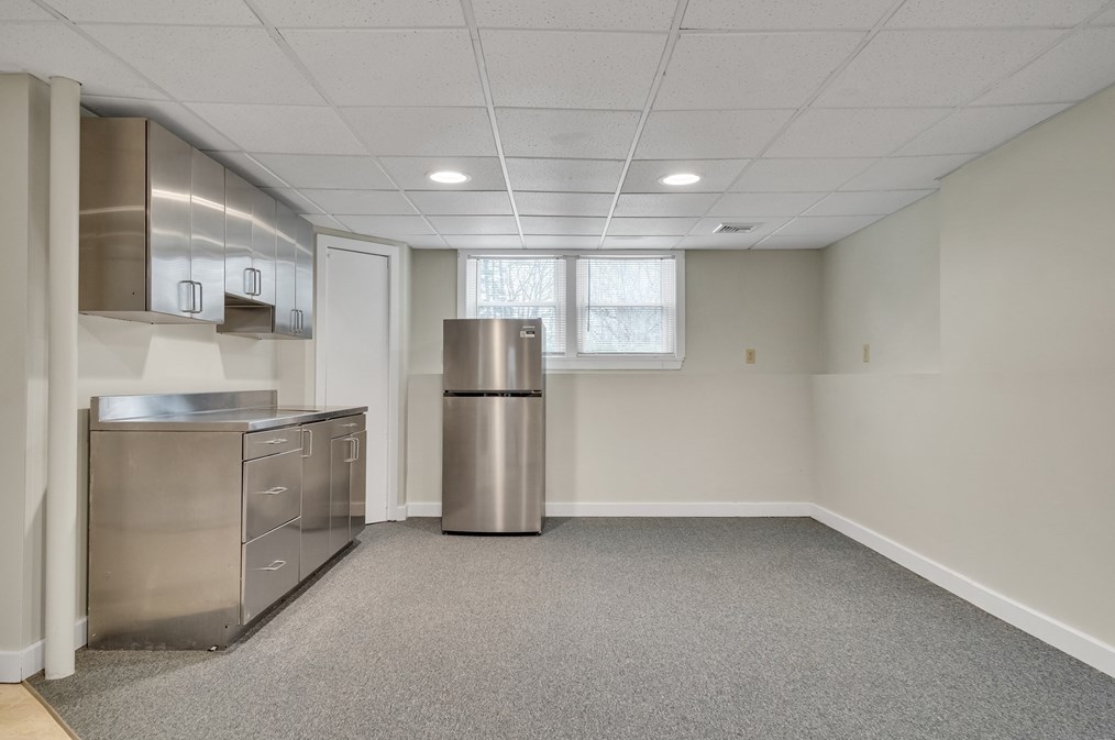 6 Karl Dr, Billerica MA  01862-1249 exterior