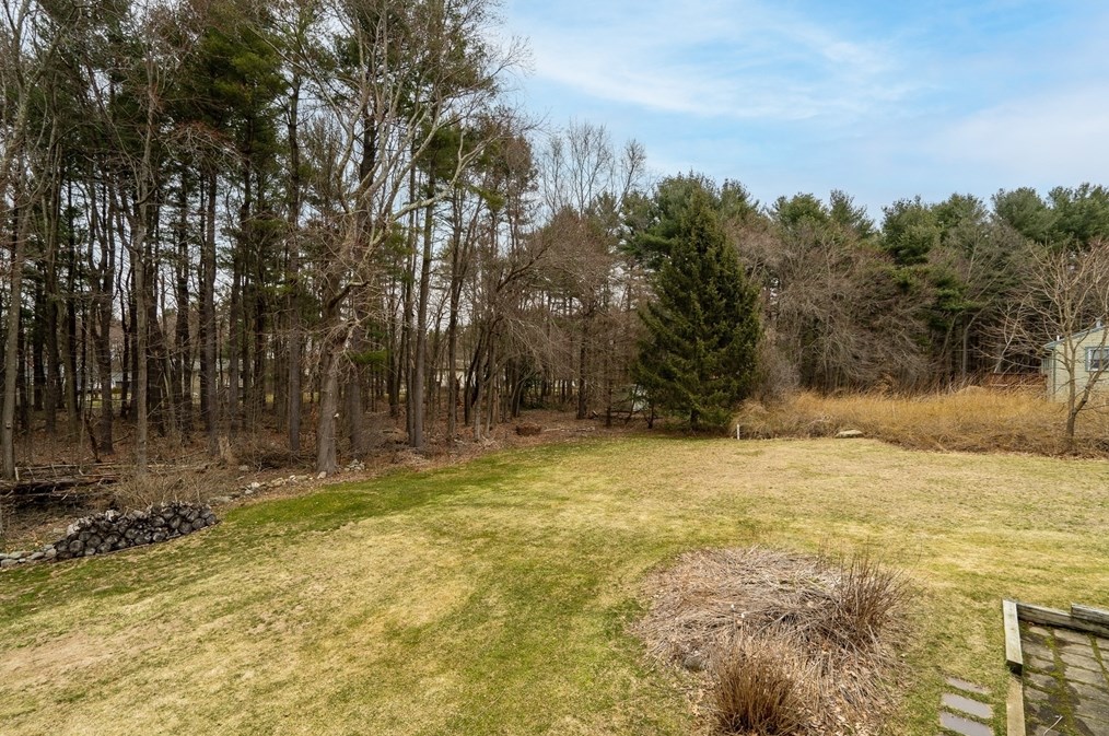 6 Karl Dr, Billerica MA  01862-1249 exterior