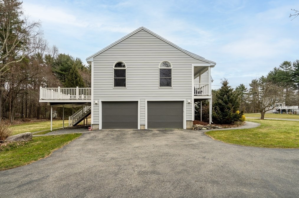 6 Karl Dr, Billerica MA  01862-1249 exterior