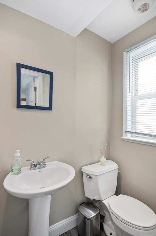 59 Lewis Ave, Winthrop MA  02152-1772 exterior