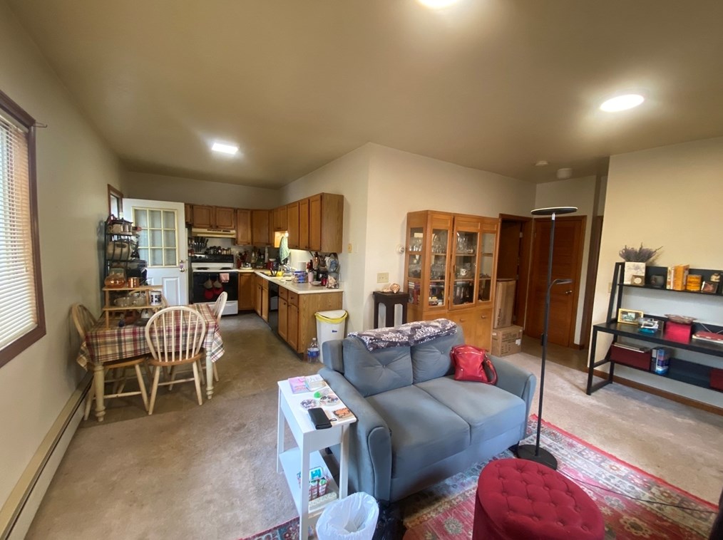 74 Lakewood St, Worcester MA  01603-2069 exterior