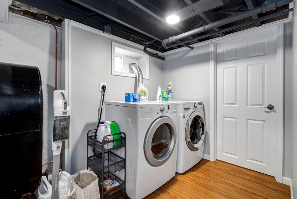 81 Mayall Rd, Waltham MA  02453-8266 exterior