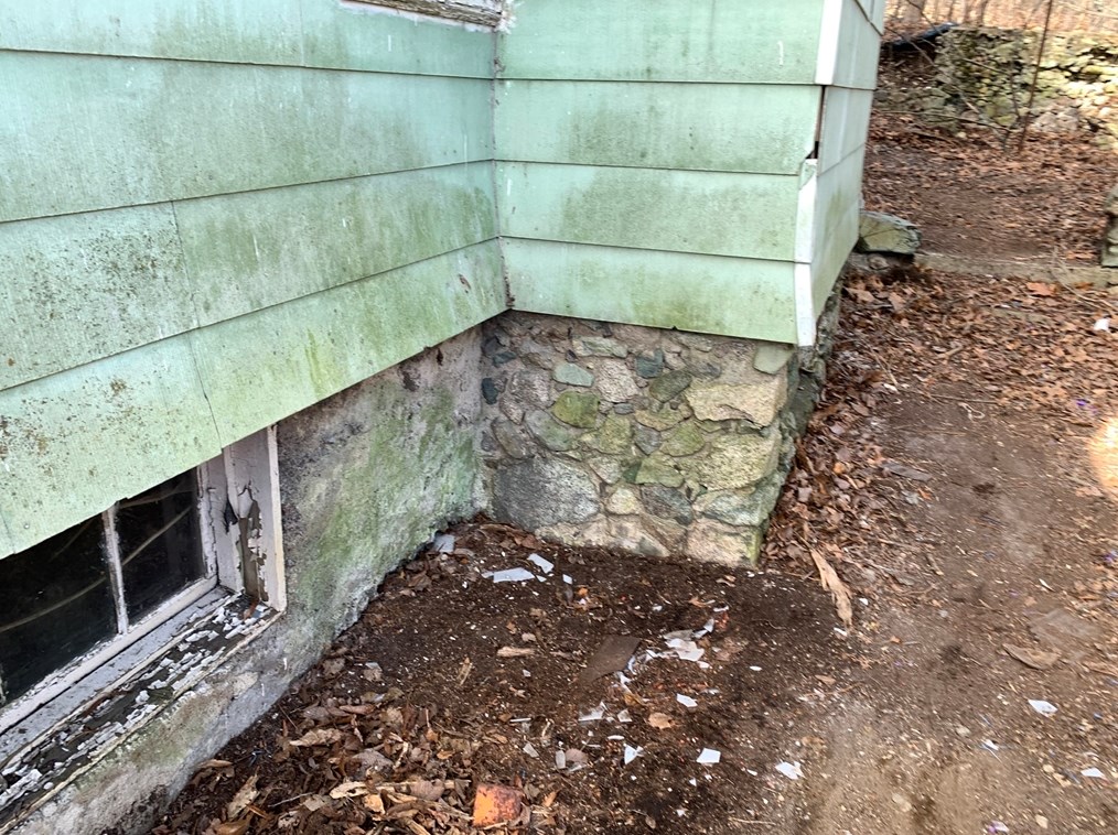 307 Colburn St, Dedham MA 02026-2331 exterior