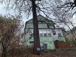 307 Colburn St, Dedham MA 02026-2331 exterior