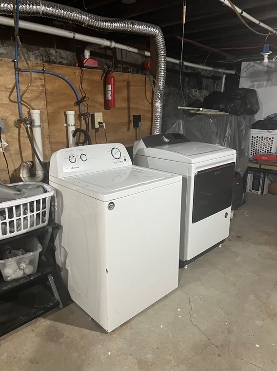 203 Belleville Ave, New Bedford MA 02746-2401 exterior