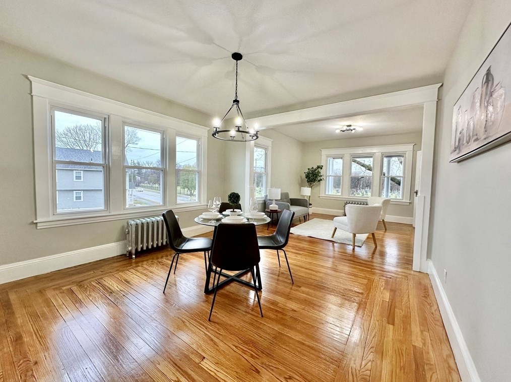 373 Hampden St, Chicopee MA 01013-1557 exterior