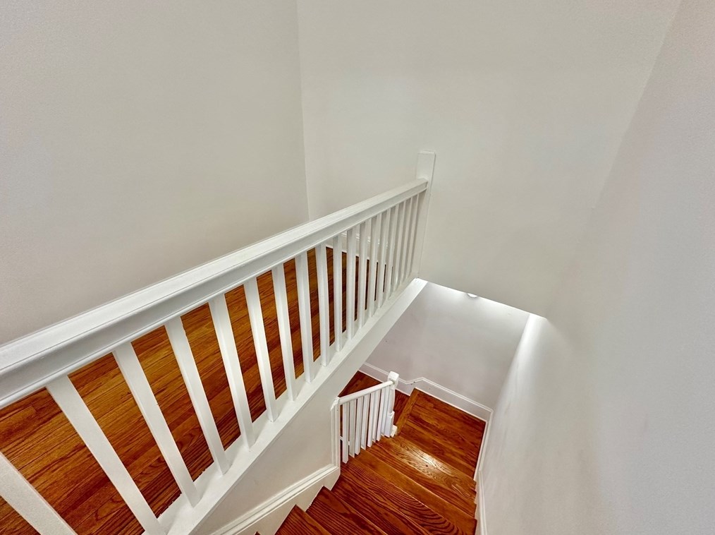 373 Hampden St, Chicopee MA 01013-1557 exterior