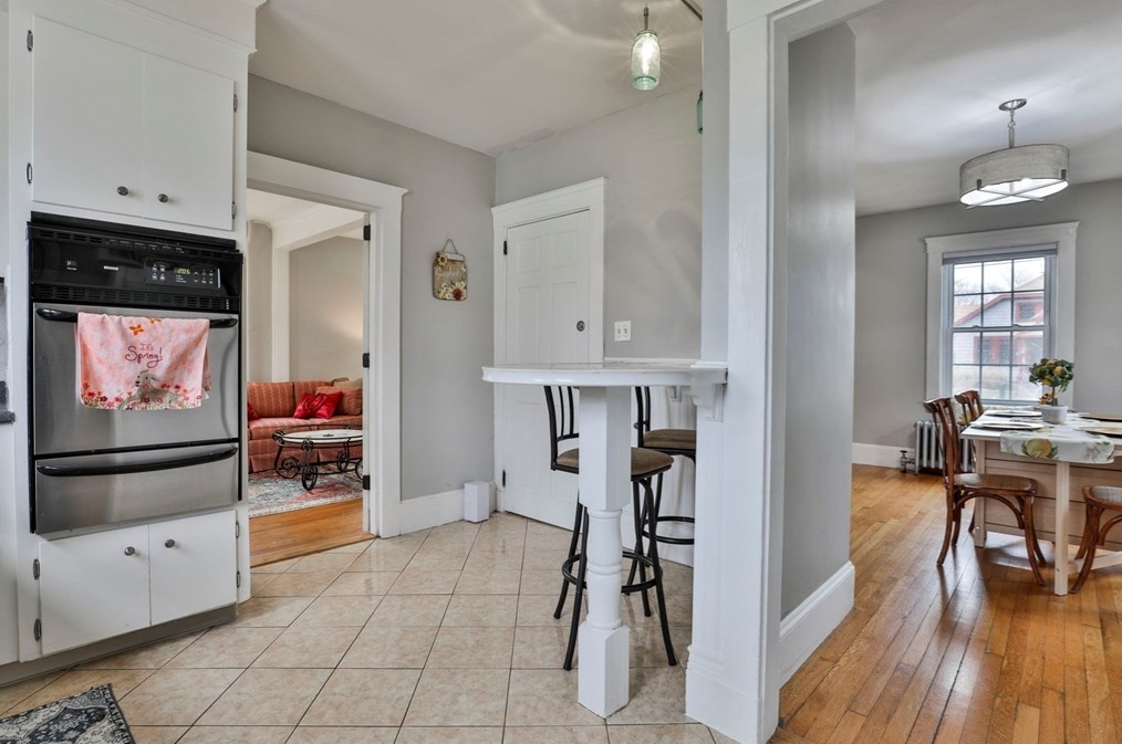 26 Bella Vista Ave, Mansfield MA  02048-1307 exterior