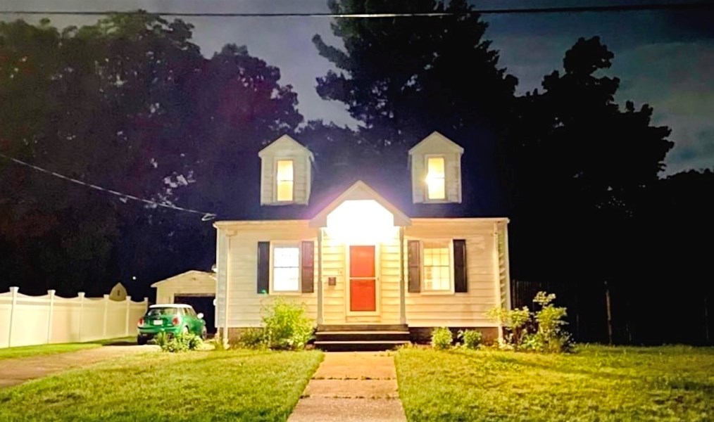 26 Bella Vista Ave, Mansfield MA  02048-1307 exterior