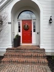 83 Main St, Southborough MA  01772-1225 exterior