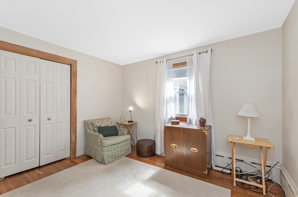 18 Evergreen Rd, Needham MA 02494-3142 exterior