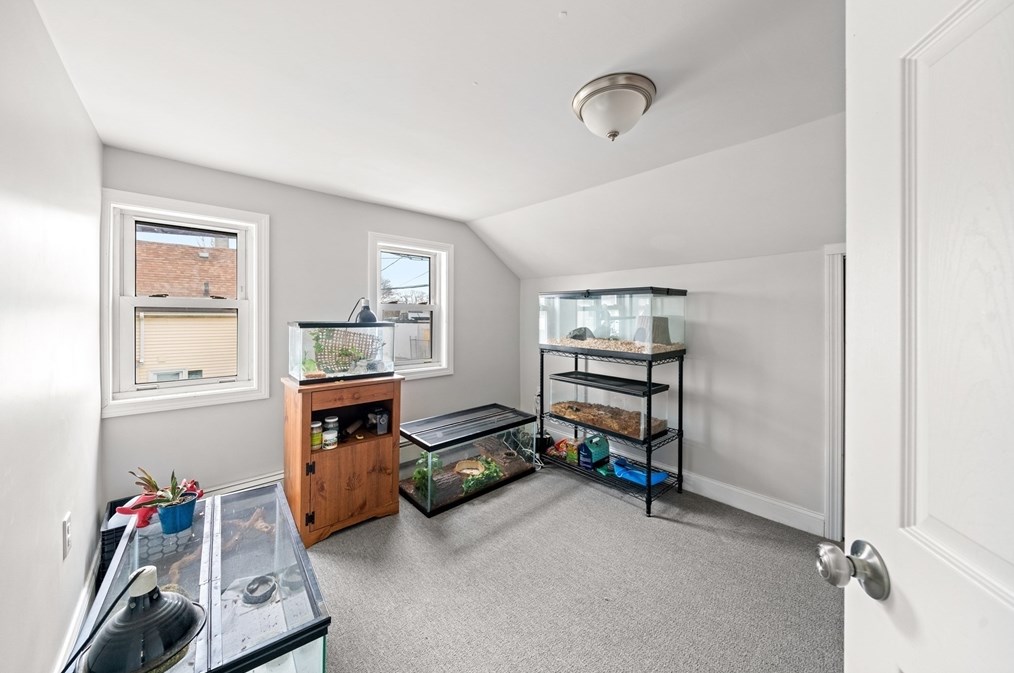 235 Chancery St, New Bedford MA 02740-3447 exterior