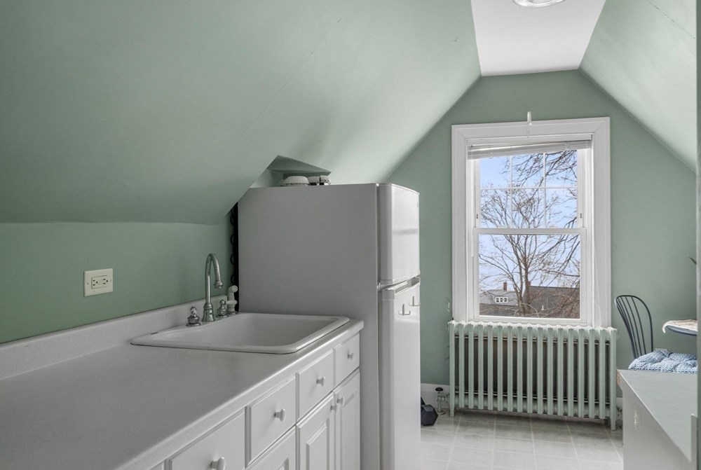 279 Nahant Rd, Nahant MA 01908-1341 exterior