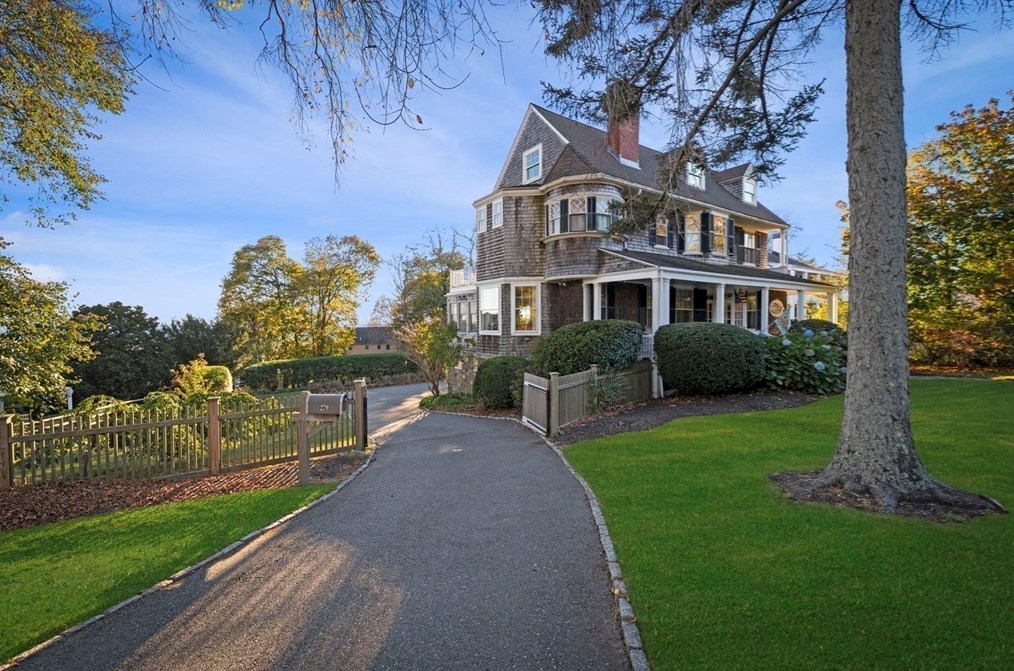 279 Nahant Rd, Nahant MA 01908-1341 exterior