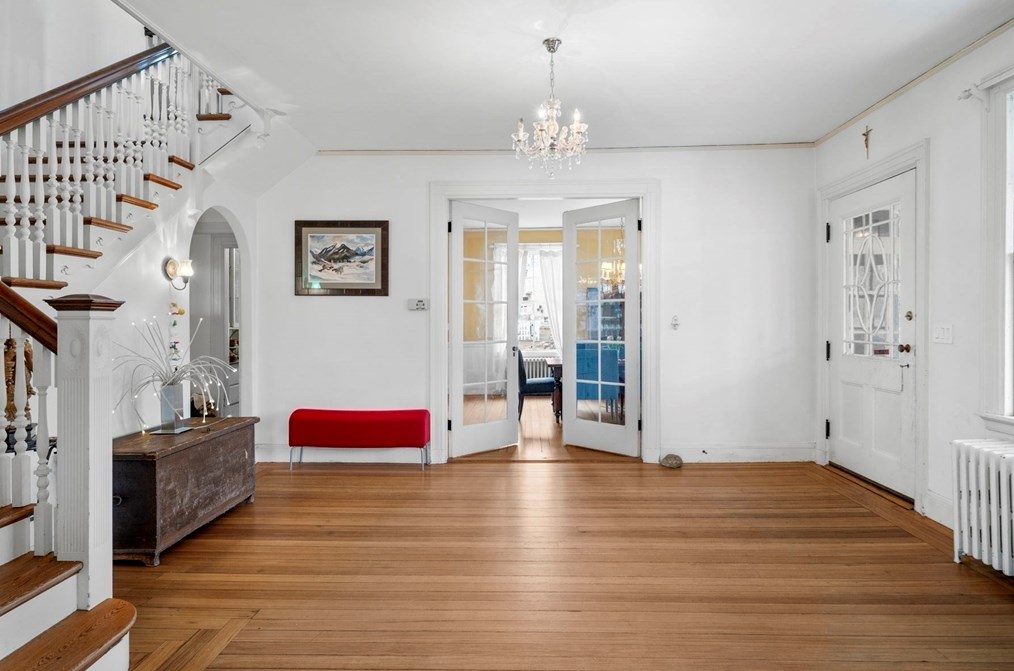 279 Nahant Rd, Nahant MA 01908-1341 exterior