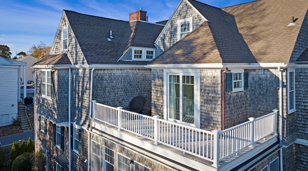 279 Nahant Rd, Nahant MA 01908-1341 exterior