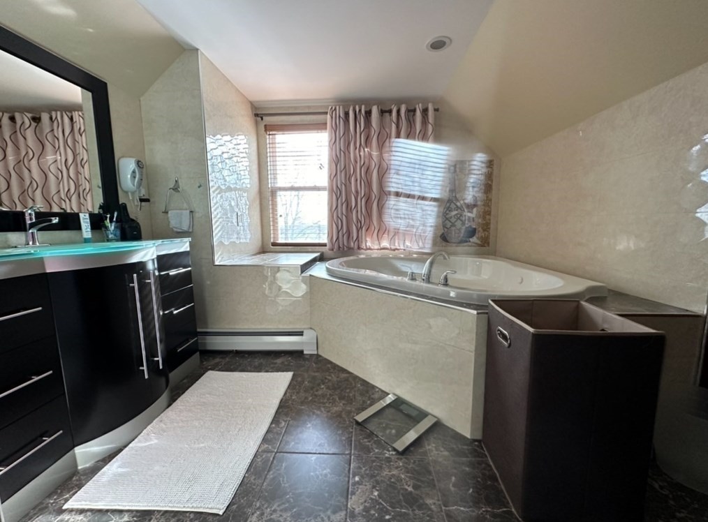 49 Bates Ave, Winthrop MA  02152-1711 exterior