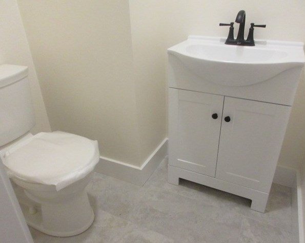 22 Berlin Ave, Milton MA 02186-5103 exterior