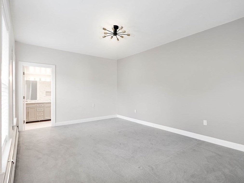 12 Marshall St, Watertown MA 02472-4739 exterior