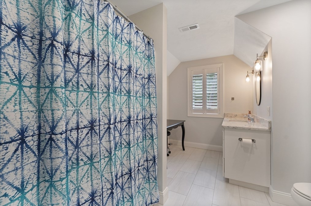 61 New Boston Rd, Sturbridge MA  01566-1334 exterior