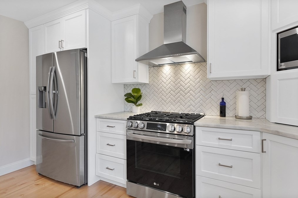 61 New Boston Rd, Sturbridge MA  01566-1334 exterior