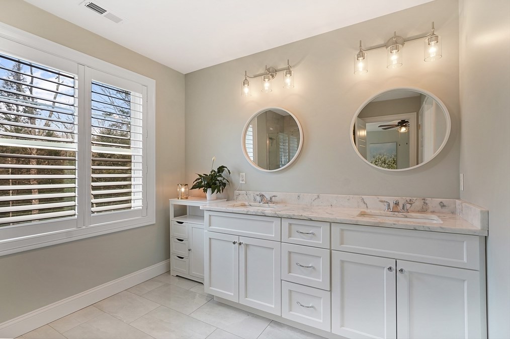 61 New Boston Rd, Sturbridge MA  01566-1334 exterior